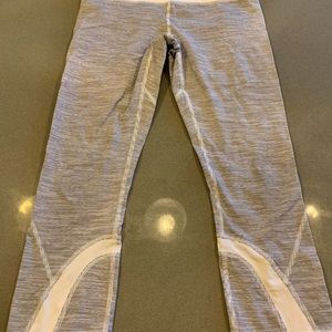 Lululemon White and Grey Stripe Crops